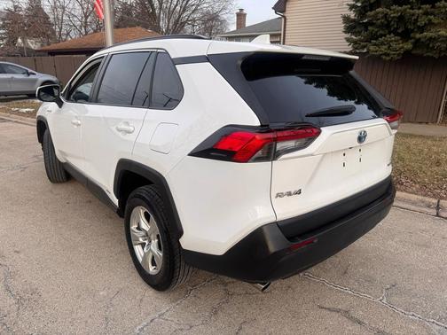 2021 Toyota RAV4 Hybrid LE