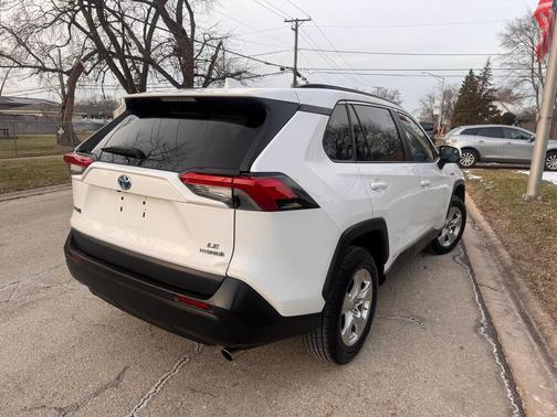 2021 Toyota RAV4 Hybrid LE