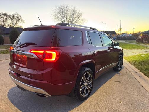 2018 GMC Acadia Denali