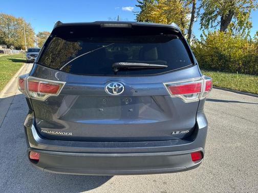 2016 Toyota Highlander LE