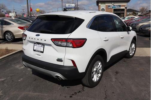 2020 Ford Escape SE