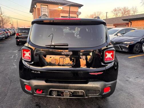 2017 Jeep Renegade Trailhawk