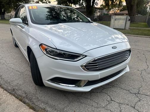 2018 Ford Fusion Hybrid SE
