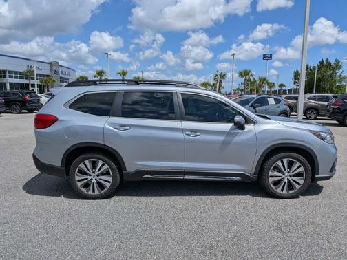 Ice Silver Metallic 2021 Subaru Ascent Limited