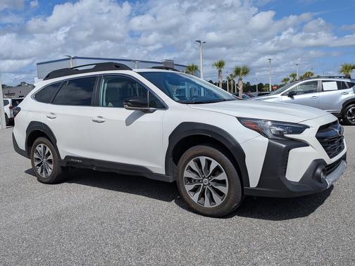 Crystal White Pearl 2024 Subaru Outback Limited