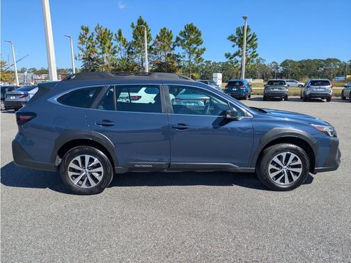 2025 Subaru Outback 2.5i