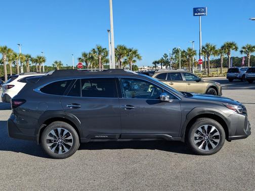 2024 Subaru Outback Touring
