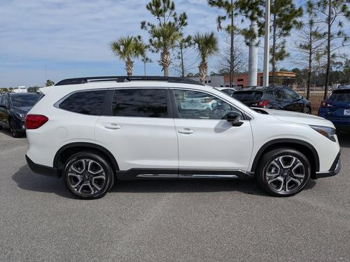 Crystal White Pearl 2026 Subaru Ascent Limited