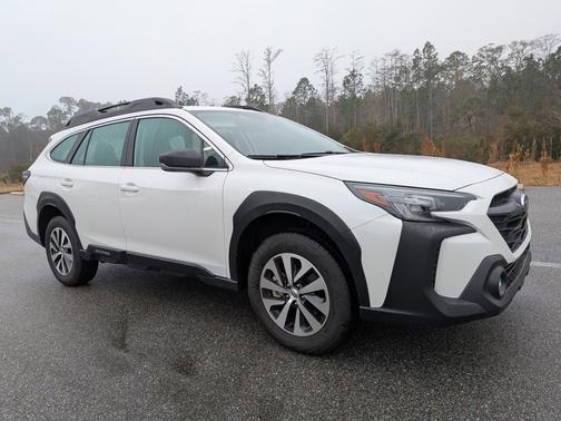 2025 Subaru Outback 2.5i