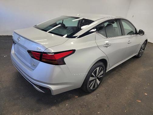 2020 Nissan Altima 2.5 SV