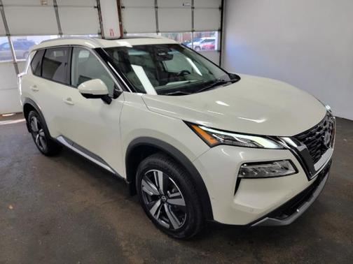 2022 Nissan Rogue SL