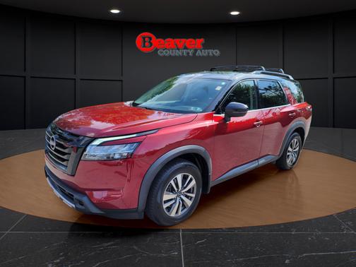 2 Tone Red / Black Roof 2023 Nissan Pathfinder SL
