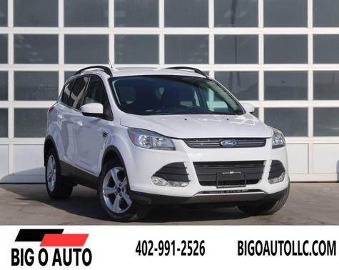 White 2015 Ford Escape SE