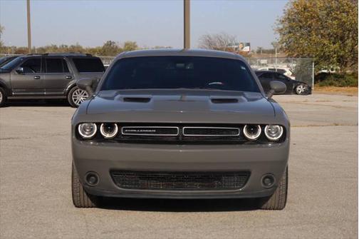2017 Dodge Challenger SXT