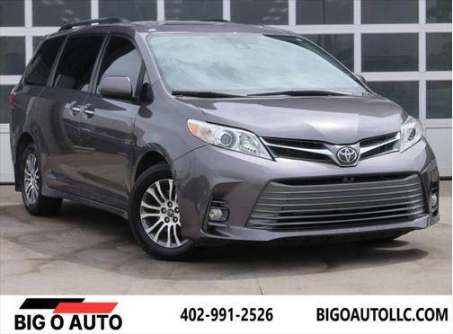 2020 Toyota Sienna XLE