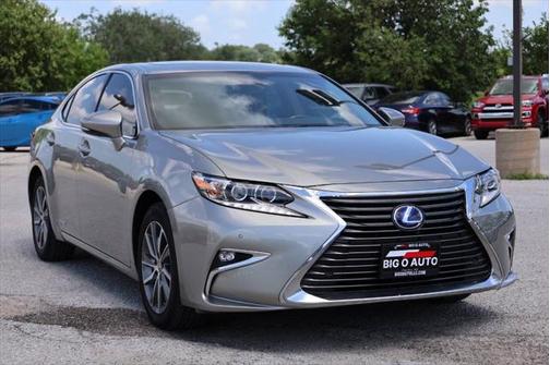 2018 Lexus ES 300h Base