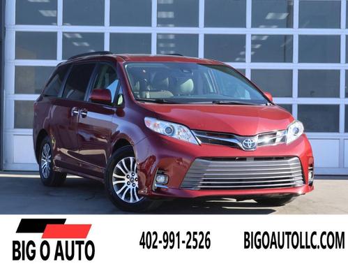 2020 Toyota Sienna XLE Premium