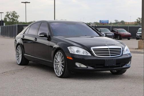 Black 2007 Mercedes-Benz S-Class S 550 4dr Sedan