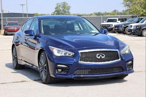 2017 INFINITI Q50 3.0t RED SPORT 400