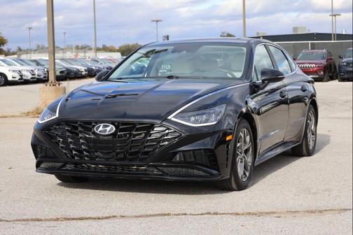 2021 Hyundai SONATA SEL