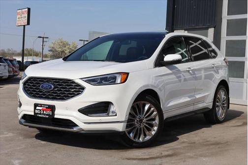 2022 Ford Edge Titanium