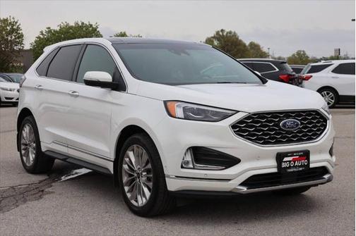 2022 Ford Edge Titanium