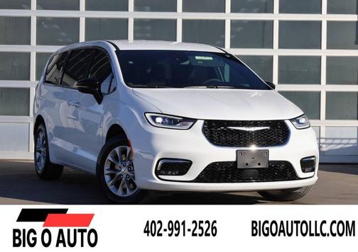 2025 Chrysler Pacifica L