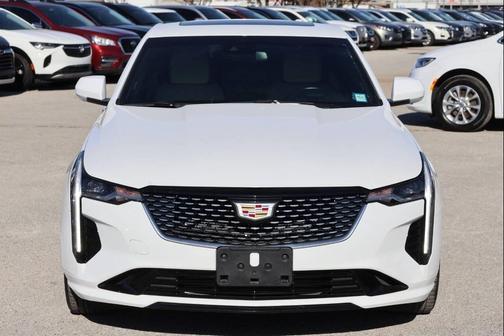 2024 Cadillac CT4 Luxury