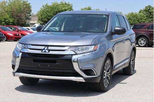 2016 Mitsubishi Outlander ES