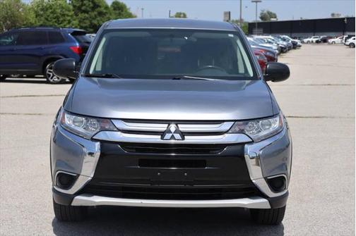2016 Mitsubishi Outlander ES