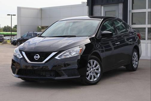 Black 2019 Nissan Sentra SV