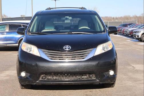2011 Toyota Sienna XLE