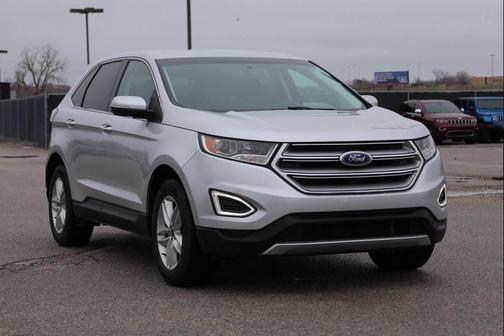 Silver 2016 Ford Edge SEL
