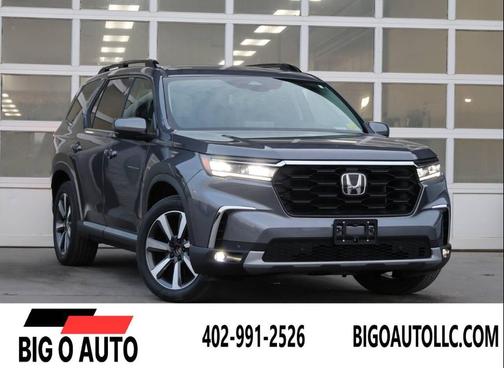 2025 Honda Pilot Touring 8-Passenger