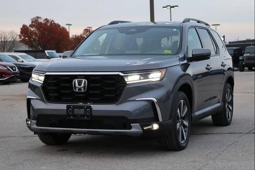 2025 Honda Pilot Touring 8-Passenger
