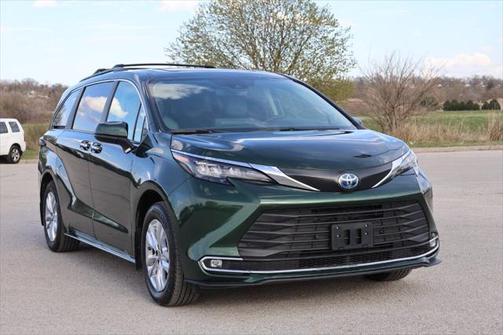 2024 Toyota Sienna XLE 7 Passenger