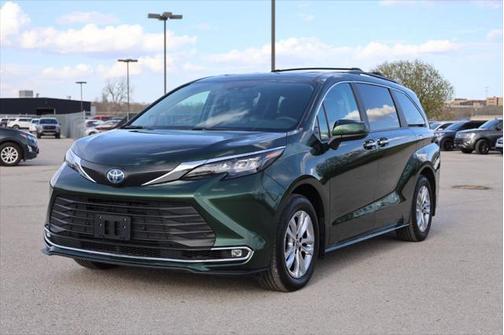 2024 Toyota Sienna XLE 7 Passenger
