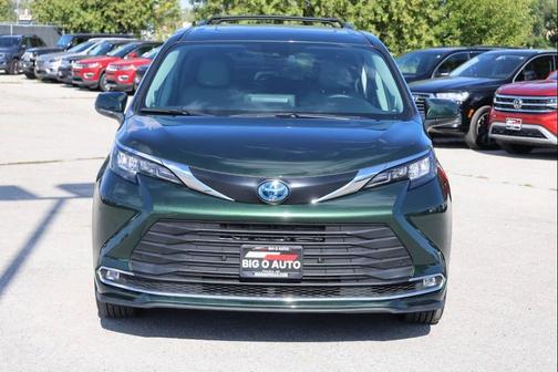 2024 Toyota Sienna XLE 7 Passenger
