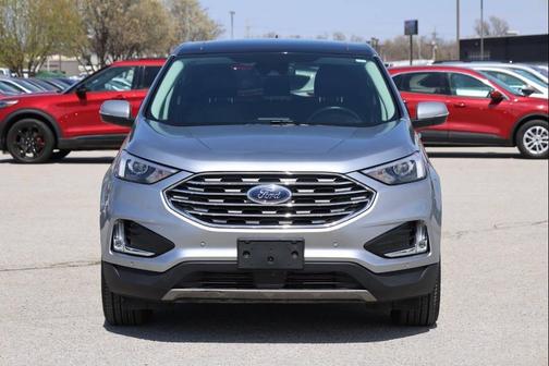 Silver 2022 Ford Edge Titanium