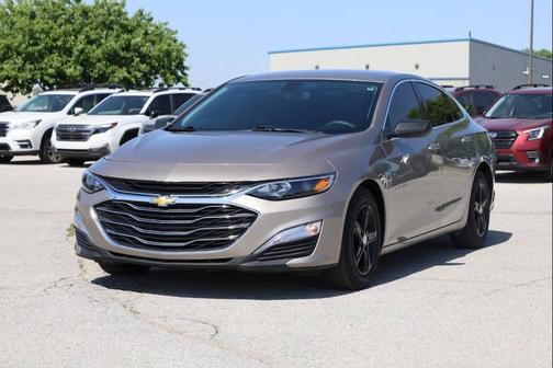 Tan 2022 Chevrolet Malibu 1LS