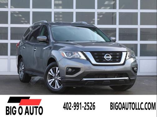 2017 Nissan Pathfinder SL