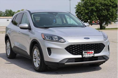 2020 Ford Escape SE