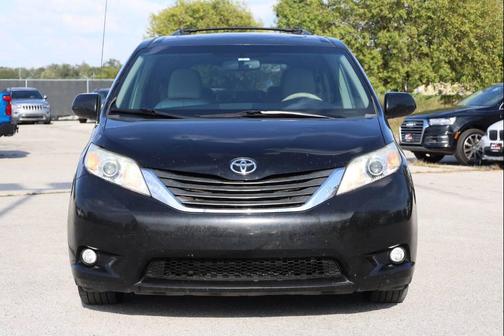 2011 Toyota Sienna XLE
