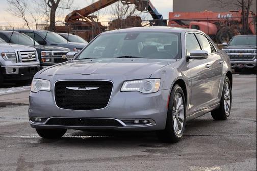 2018 Chrysler 300 Limited