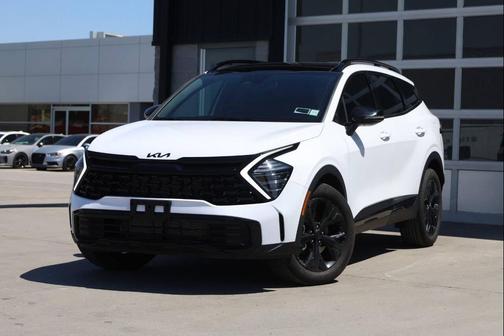 White 2025 Kia Sportage X-Line