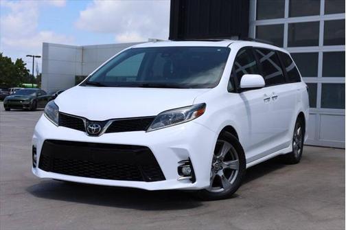 2018 Toyota Sienna SE Premium