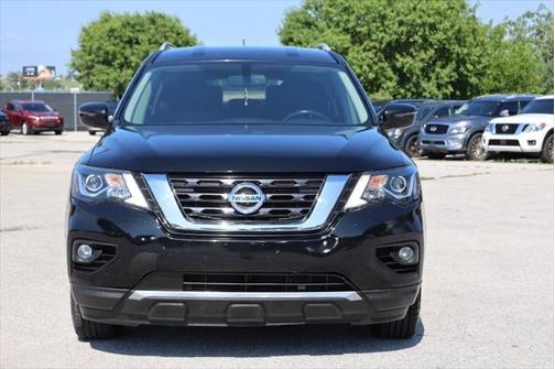 2018 Nissan Pathfinder SV