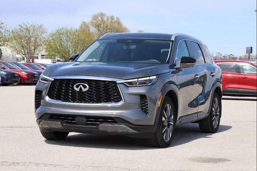 Gray 2024 INFINITI QX60 Luxe