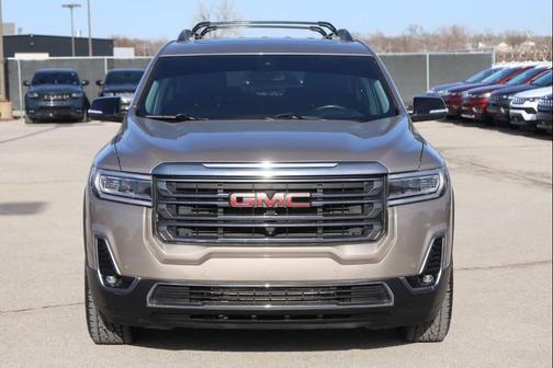 2022 GMC Acadia AWD AT4