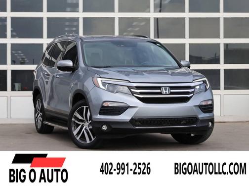 Gray 2017 Honda Pilot Elite